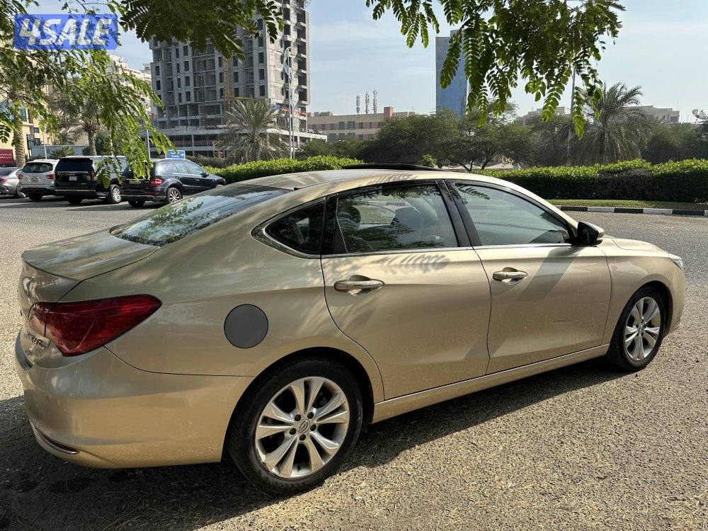 للبيع بيعة سمحه وسريعة GA6 السيارة بحالة الوكالة5