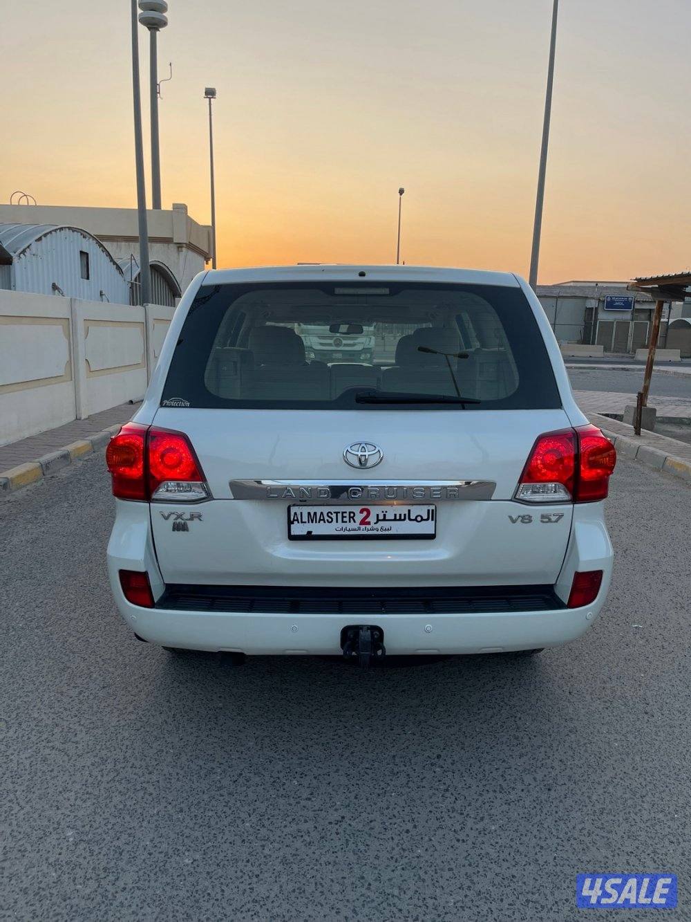 لاند كروز VXR وارد قطر صبغ الوكاله شرط الفحص 20155