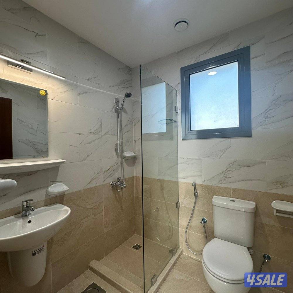 شقة إطلالة بحرية أول ساكن للإيجار في بنيد القار7