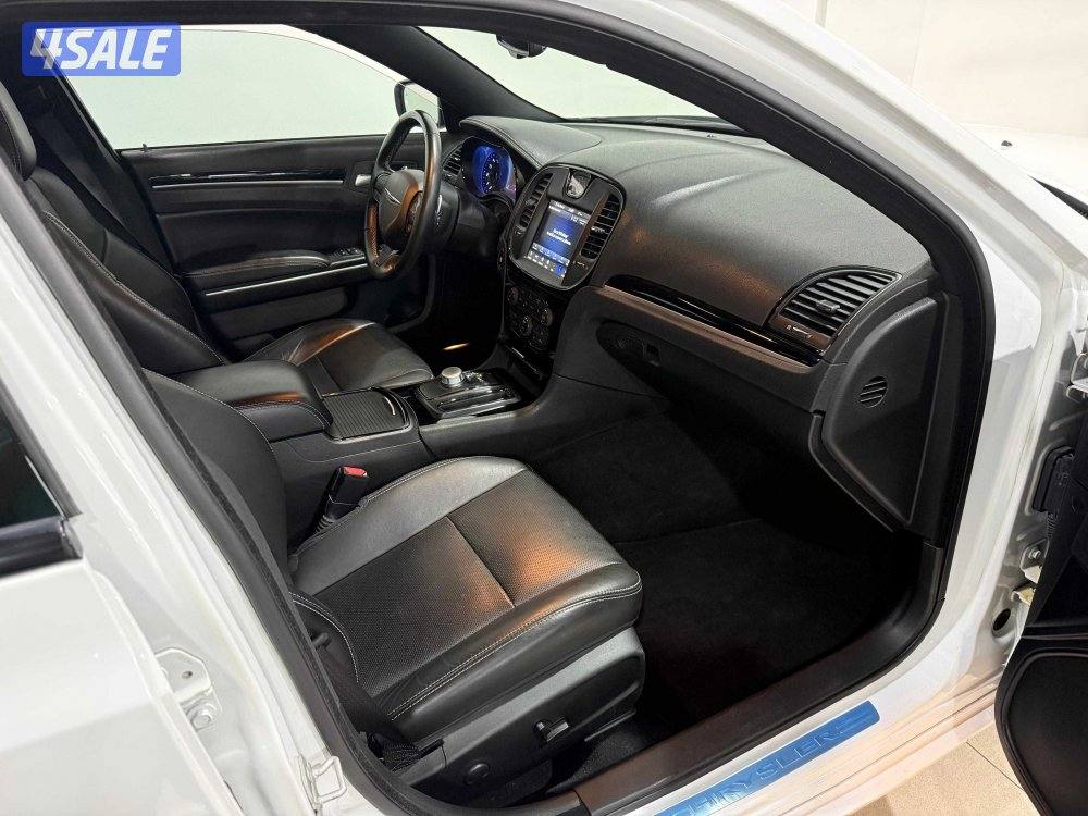 Chrysler 300S Safetytec6