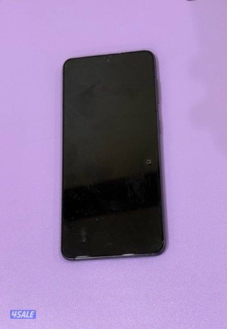 هاتف سامسونج s 21 G5 بدون كرتون او ملحقات جهاز اصلي1