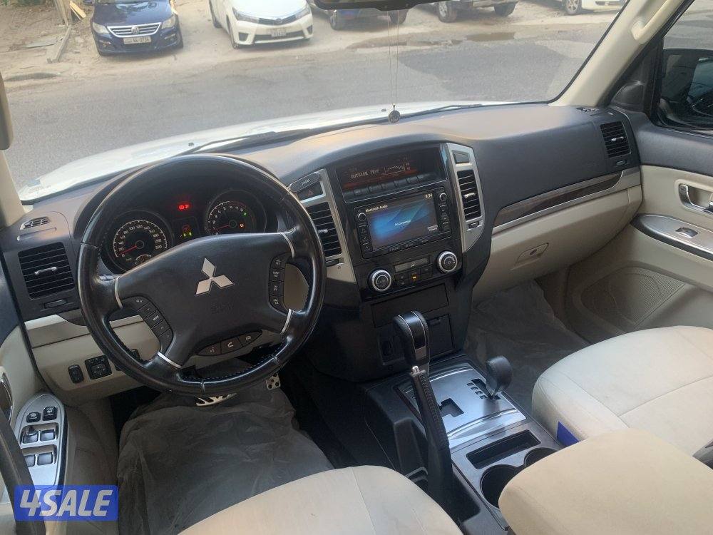 باجيرو موديل 2017 فل ابشن كامل الموصفات3