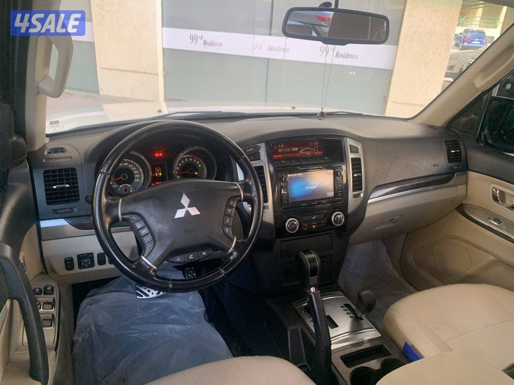 باجيرو موديل 2017 فل ابشن كامل الموصفات8