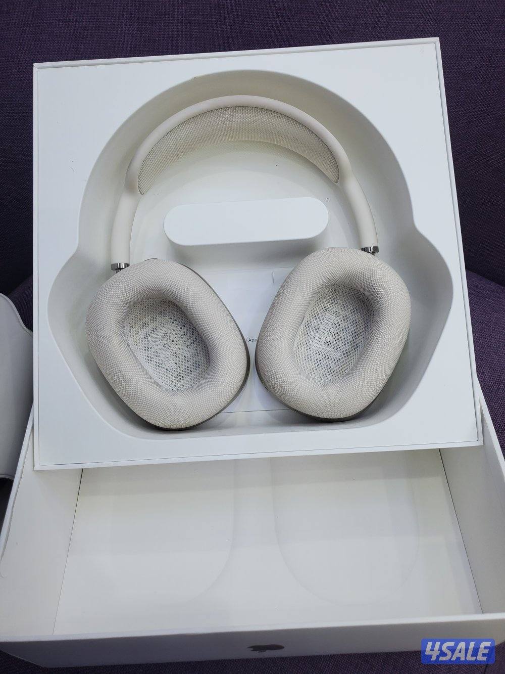 سماعه Airpods Max تايب سي موجود كفاله ألف ستور 9شهر2