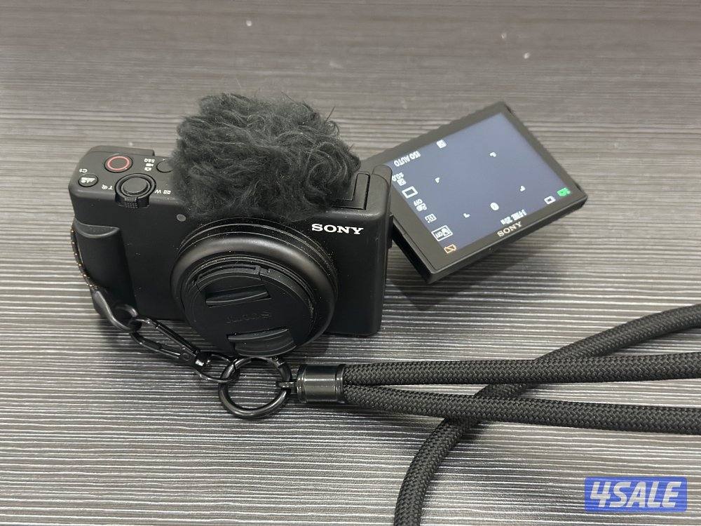 كاميرا فلوق سوني شبه جديدة - Sony Camera for vlogging4