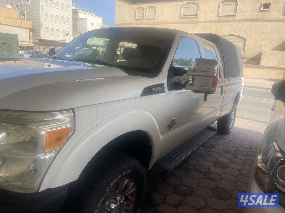 فورد 13 ديزل 4/4 مكينه 6،7 خليجي ماشي 95 الف كم شرط الفحص قابل للمساوم5