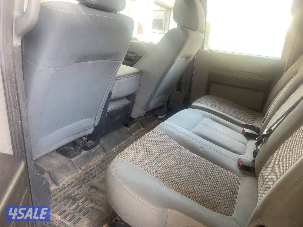 فورد 13 ديزل 4/4 مكينه 6،7 خليجي ماشي 95 الف كم شرط الفحص قابل للمساوم8