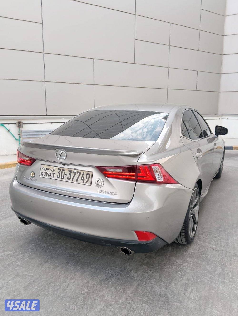 للبيع لكزس is350 اف سبورت موديل 2014 عداد 290 الف كم3