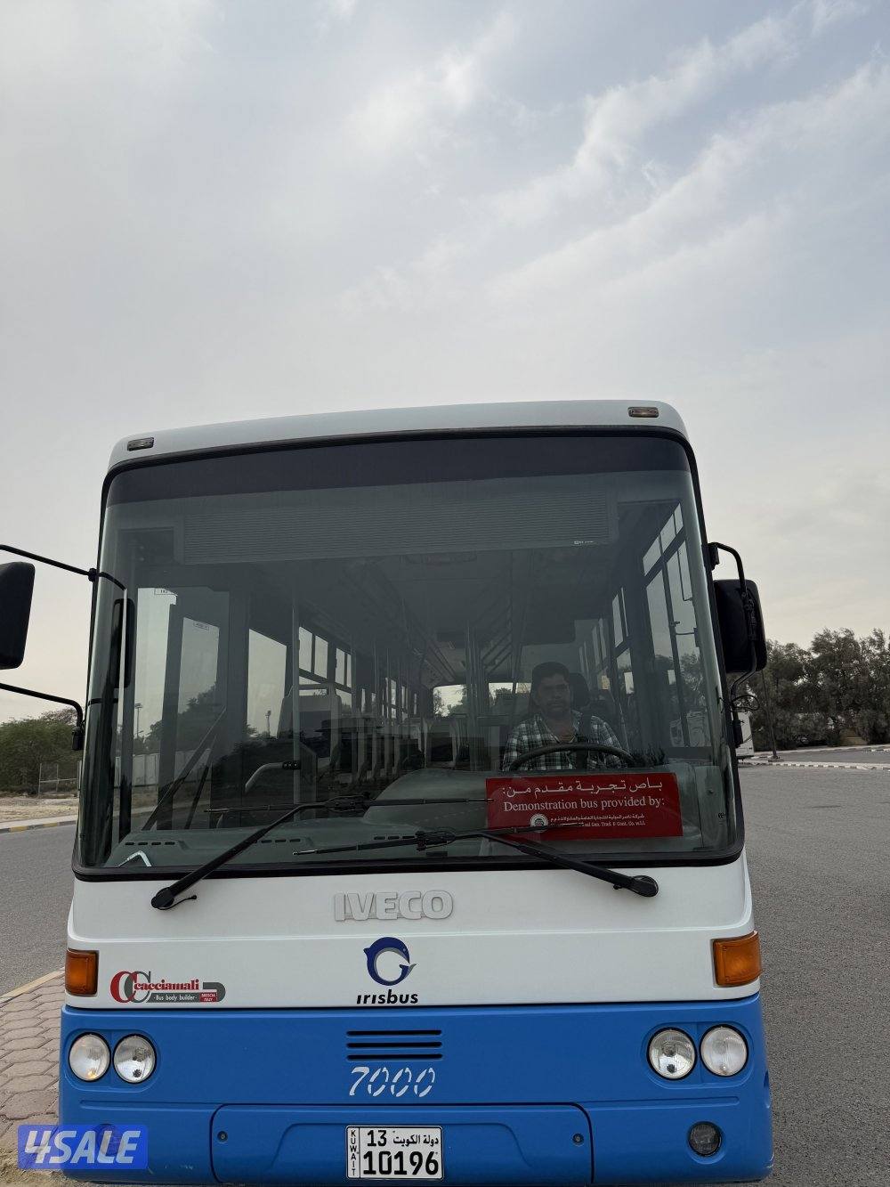 للبيع باص موديل ٢٠٠٢ أفكو وارد إيطاليا ماشي ٦٨ الف1