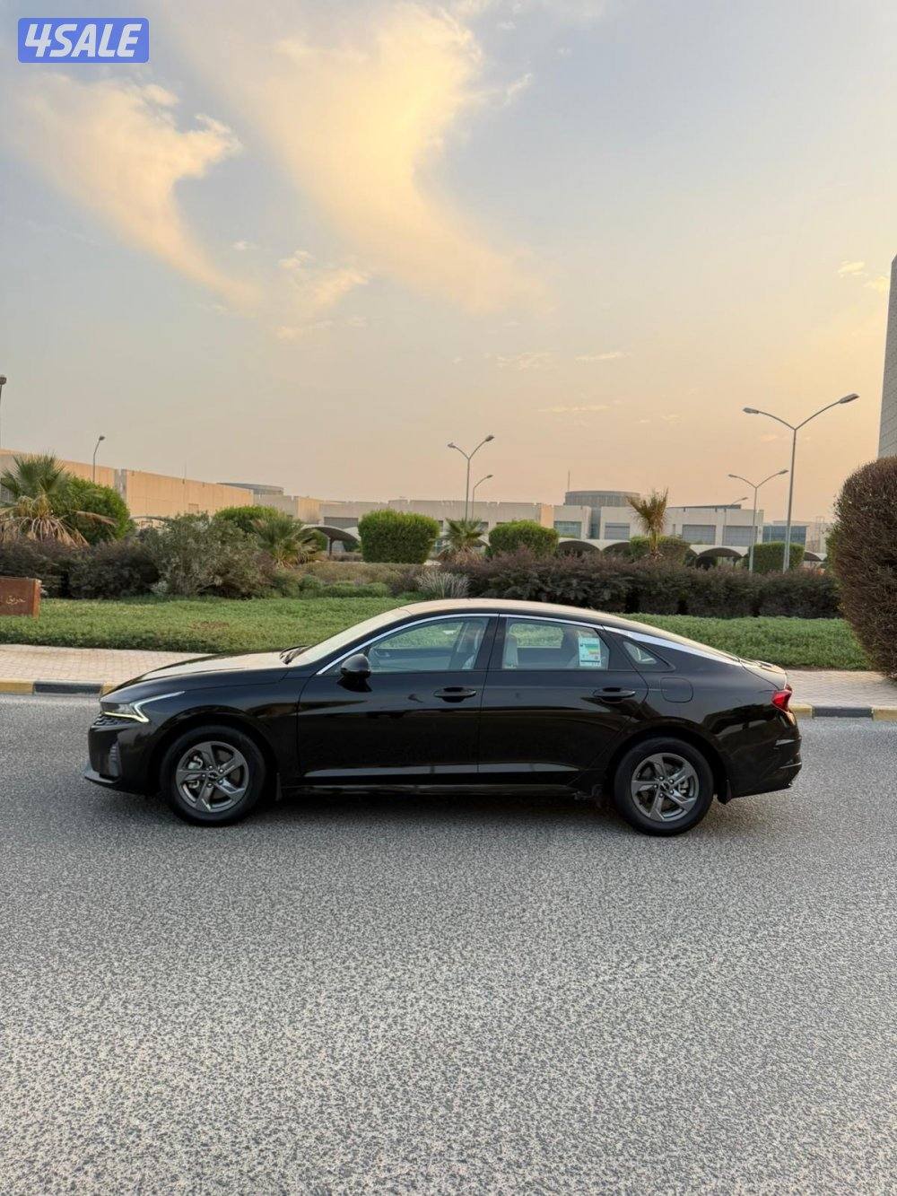 كيا K5 موديل 2023 عداد 112 الف قمه بالنظافه0