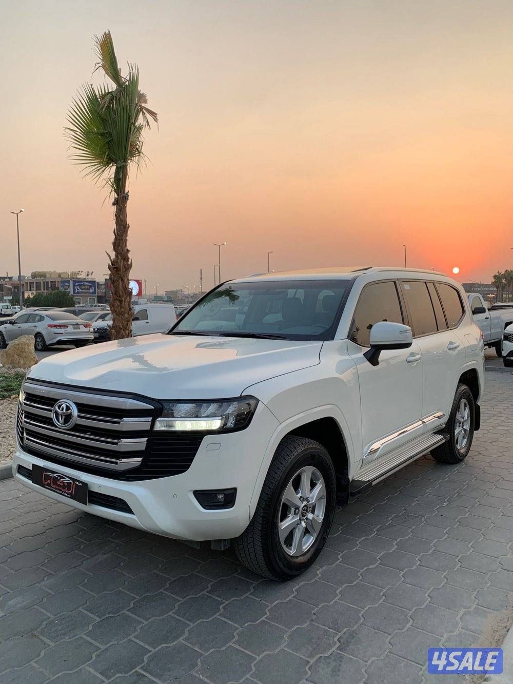 النشاما لبيع وشراء السيارات لاندكروز2