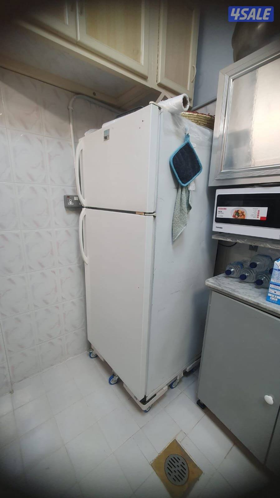White Westinghouse Refrigerator5