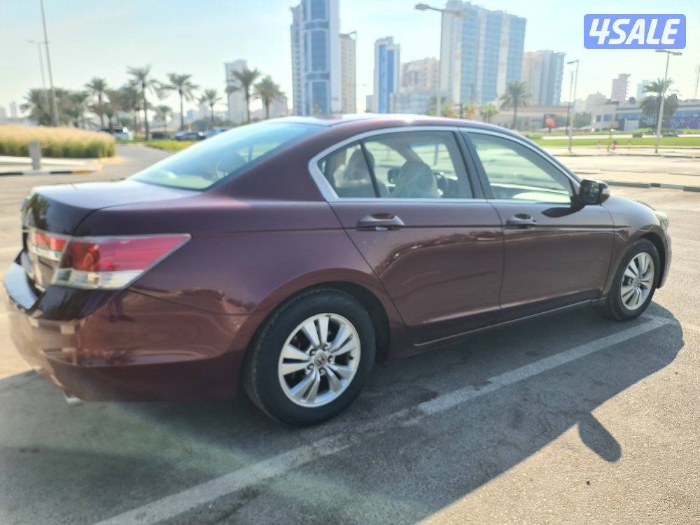 هوندا اكورد موديل 2011 عداد 247 km1