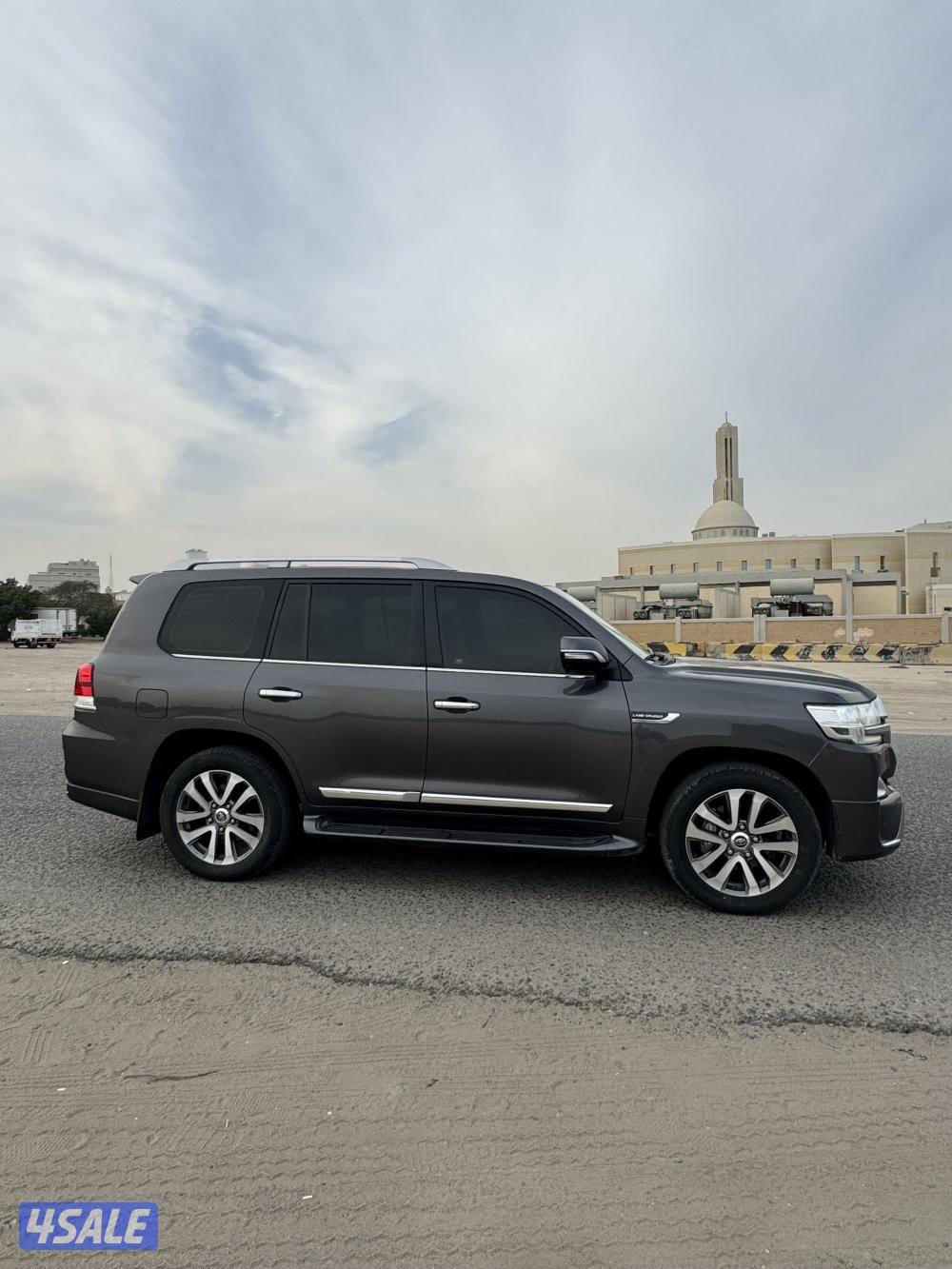 للبيع لاندكروزر vxr0