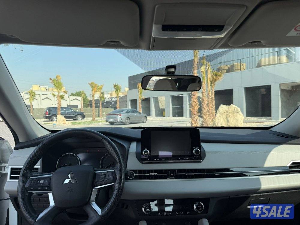 النشاما لبيع وشراء السيارات اوتلاندر6