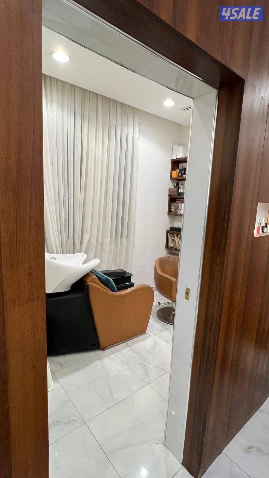 للبيع صالون نسائي1