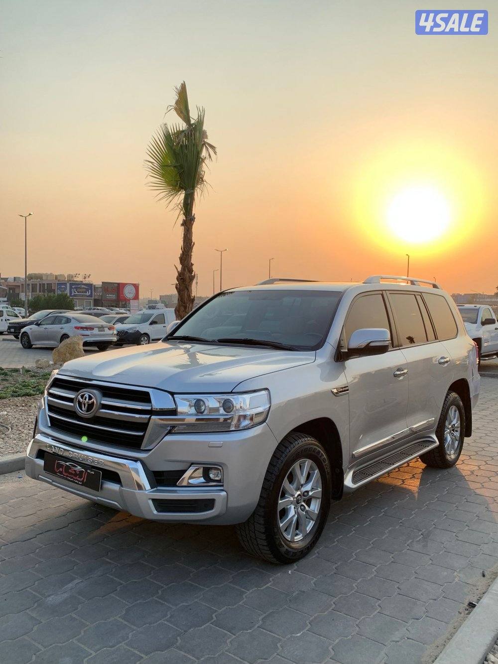 النشاما لبيع وشراء السيارات لاند كروز3