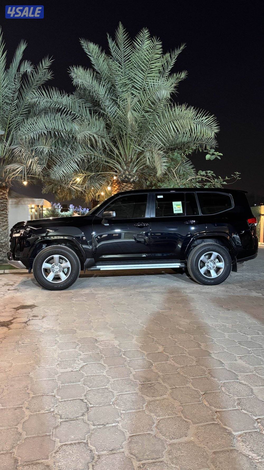 للبيع رنقات 18 تركب على اللاند الجديد وتواير دانلوب1