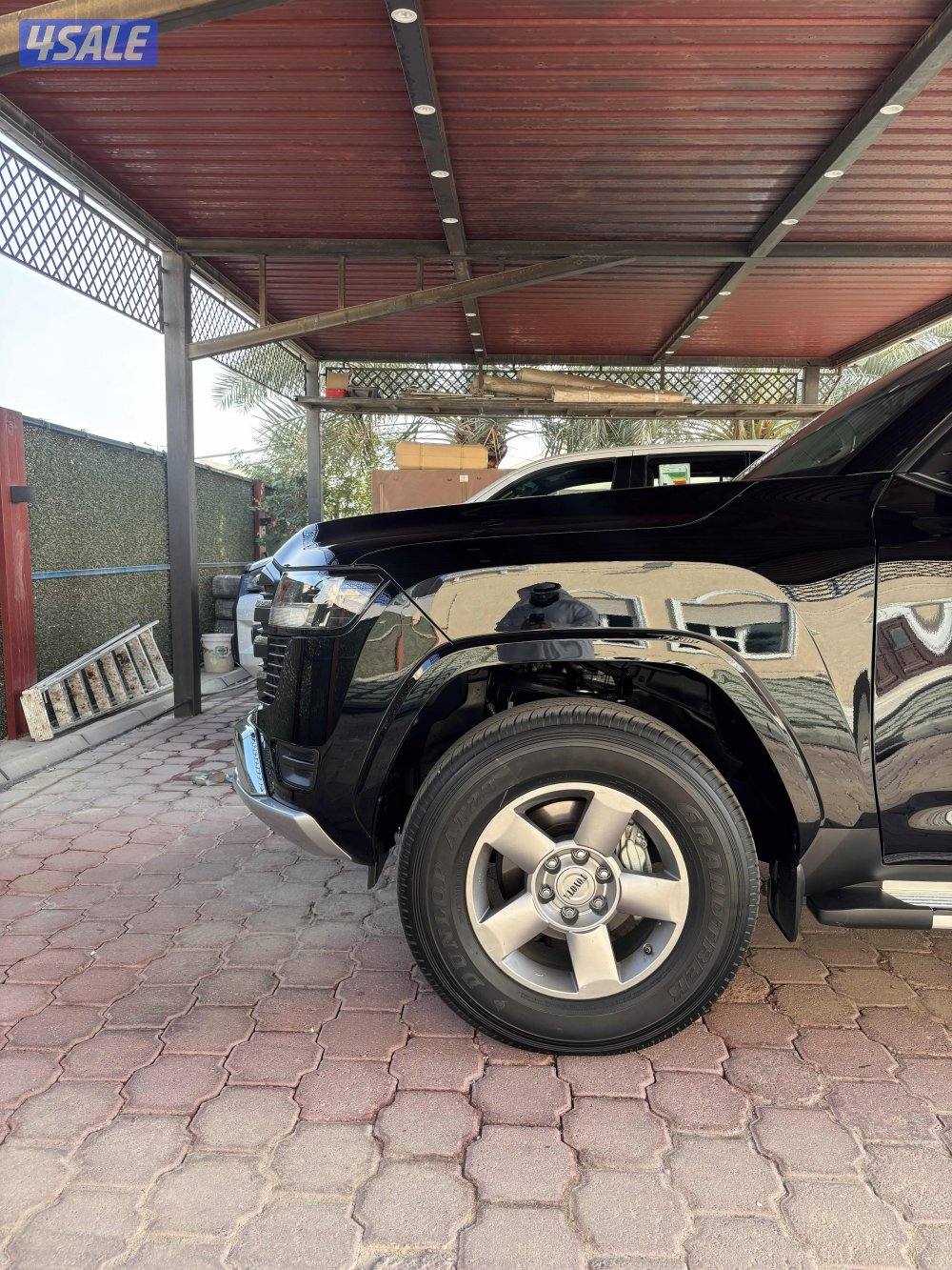 للبيع رنقات 18 تركب على اللاند الجديد وتواير دانلوب2