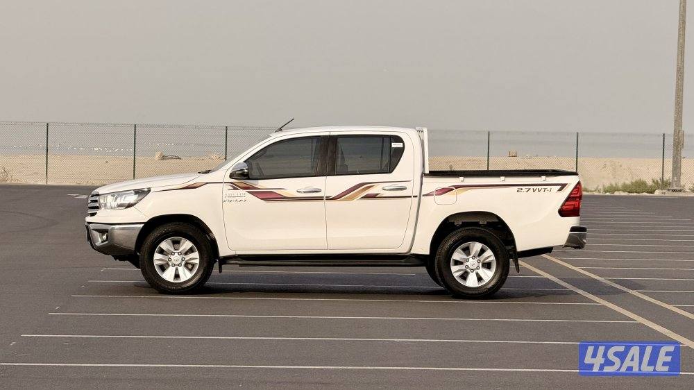 للبيع وانيت هايلكس ٢٠١٩ تماتيك دبل4