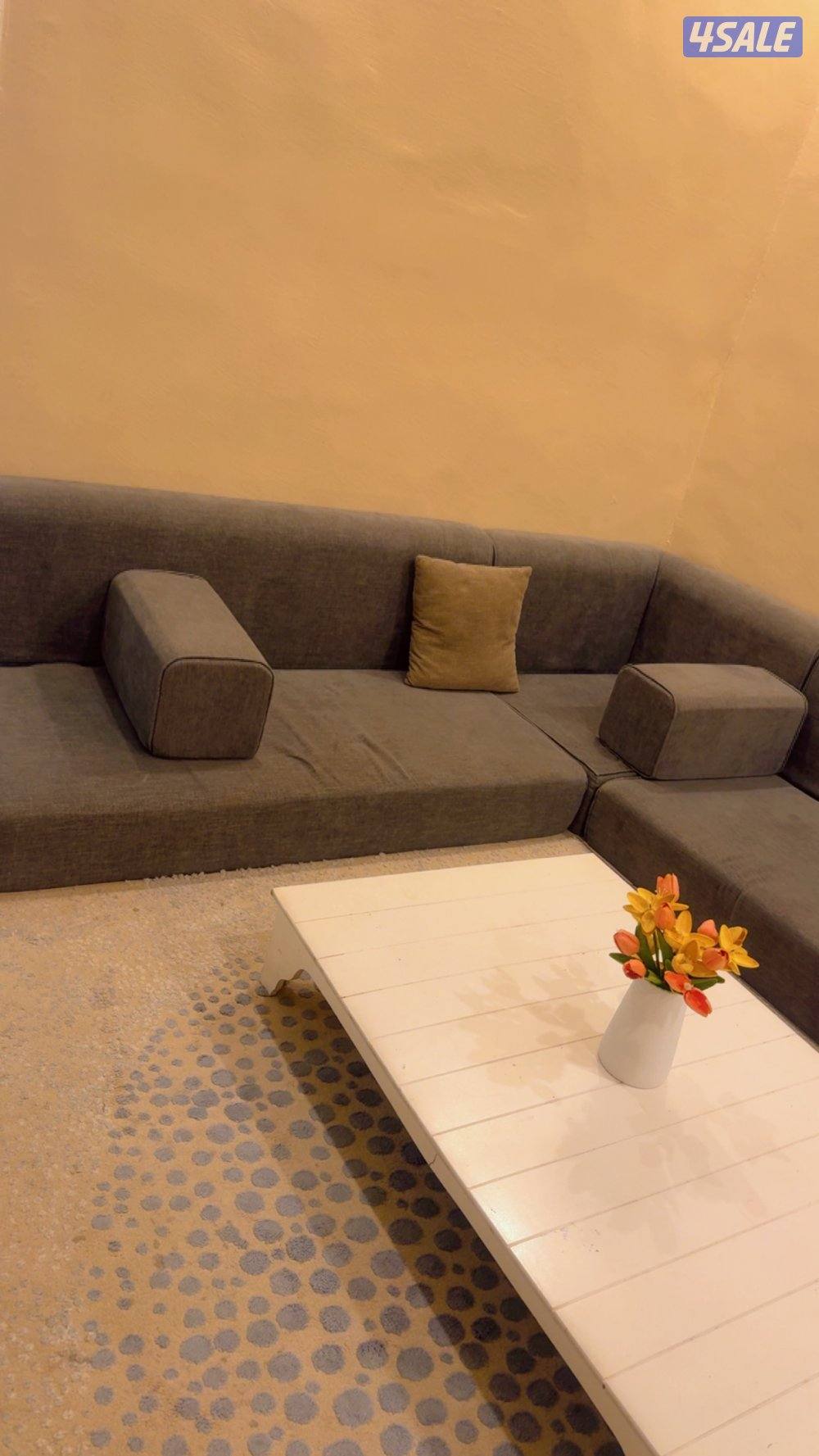 البيع جلسة ارضيه0