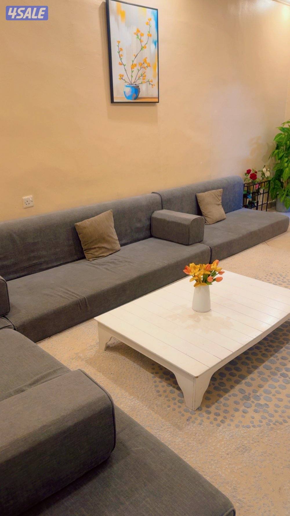 البيع جلسة ارضيه2