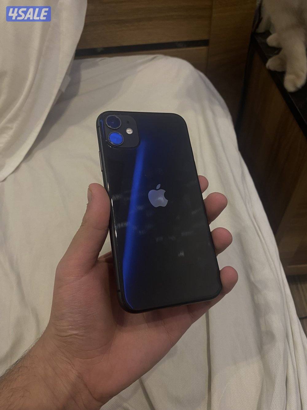 ايفون ١١ للبيع حالة جيده جدا لايوجد اي تزلغات او خدوش9