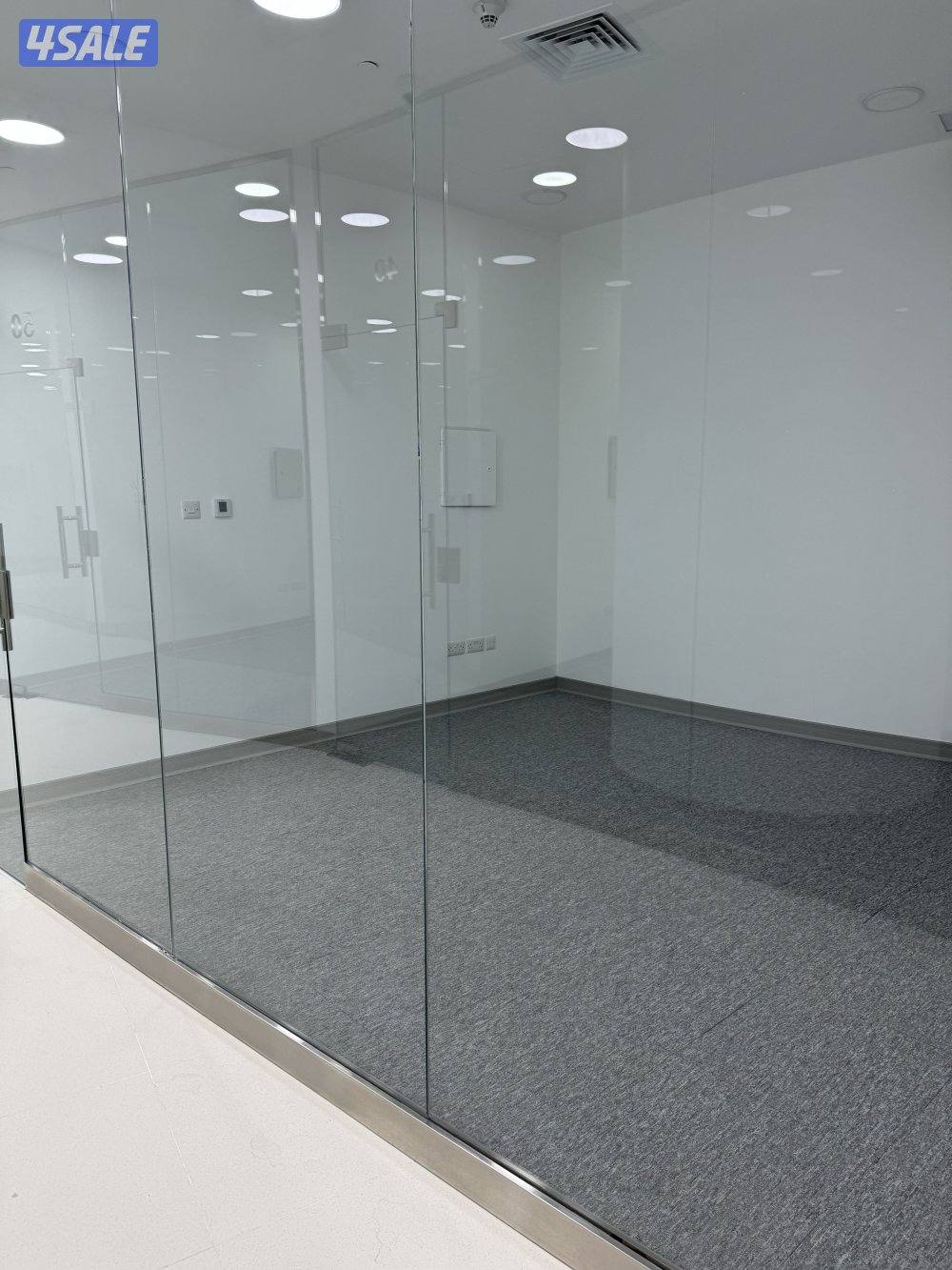 للايجار مكاتب وادوار ومحلات بالعاصمه وحولي والسالميه والفروانيه2