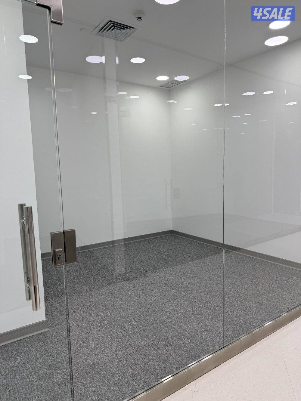 للايجار مكاتب وادوار ومحلات بالعاصمه وحولي والسالميه والفروانيه5