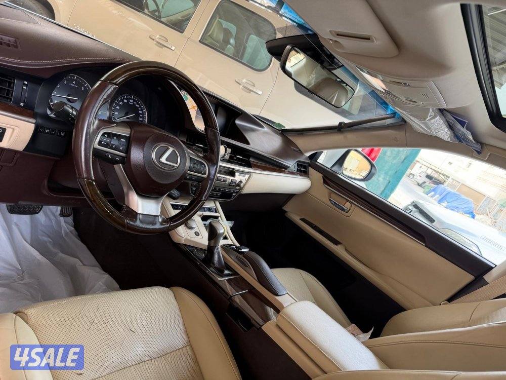 للبيع لكزس ES350 موديل / 2016 وارد الساير كامل المواصفات 6 سلندر3