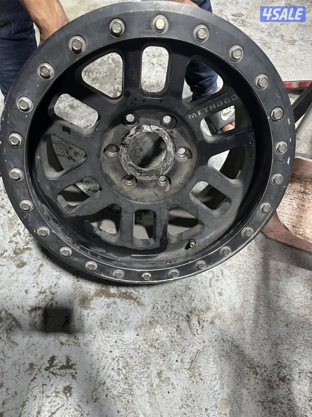 للبيع أربع رنقات ميثود حجم ١٧0