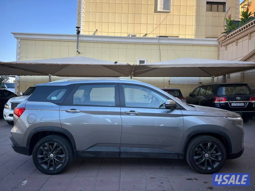 شفر كابتيفا LT موديل 2023 بحاله الوكاله3