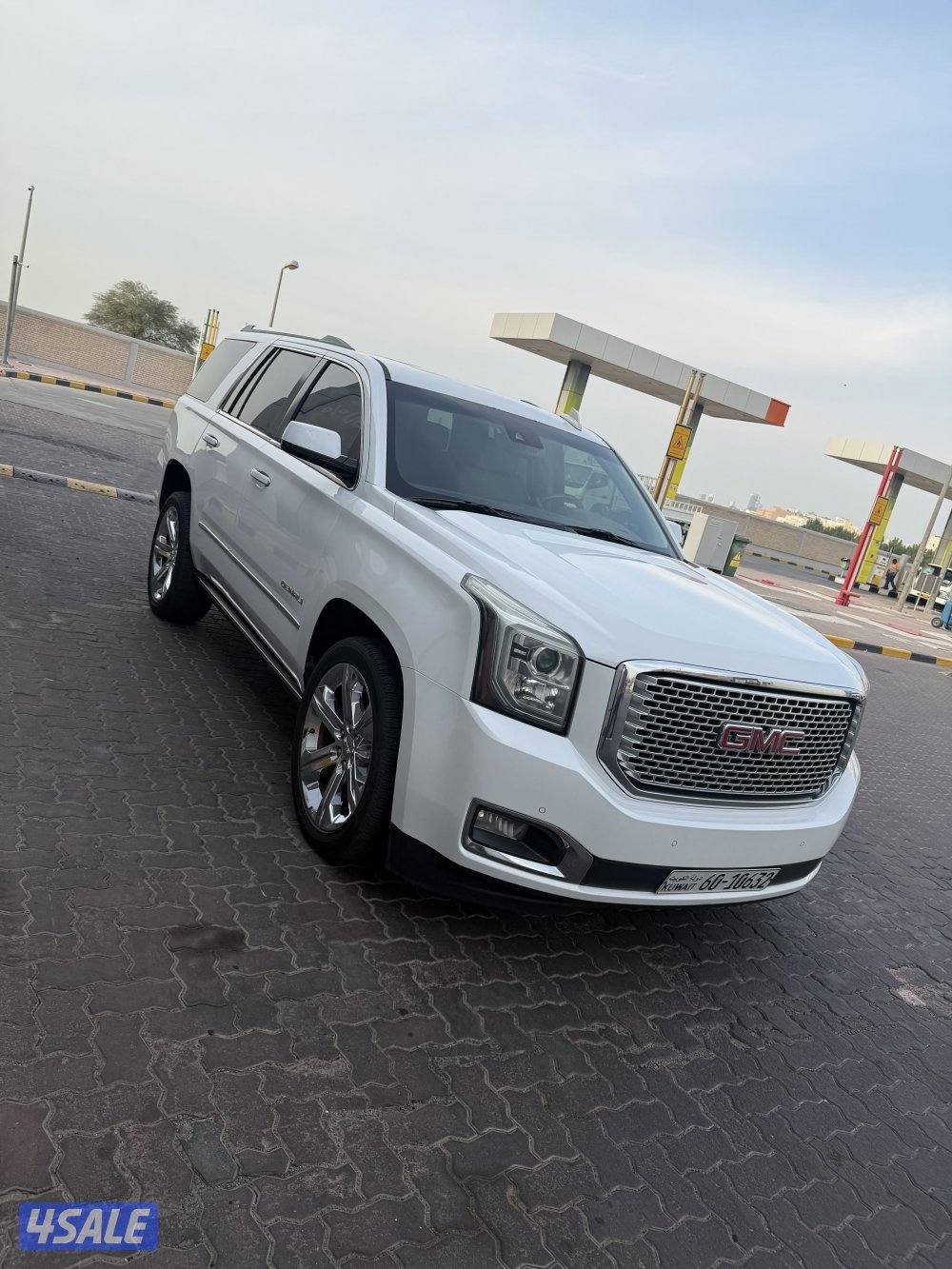 يوكن دينالي وارد امريكا بحالة ممتازة موديل ٢٠١٦6