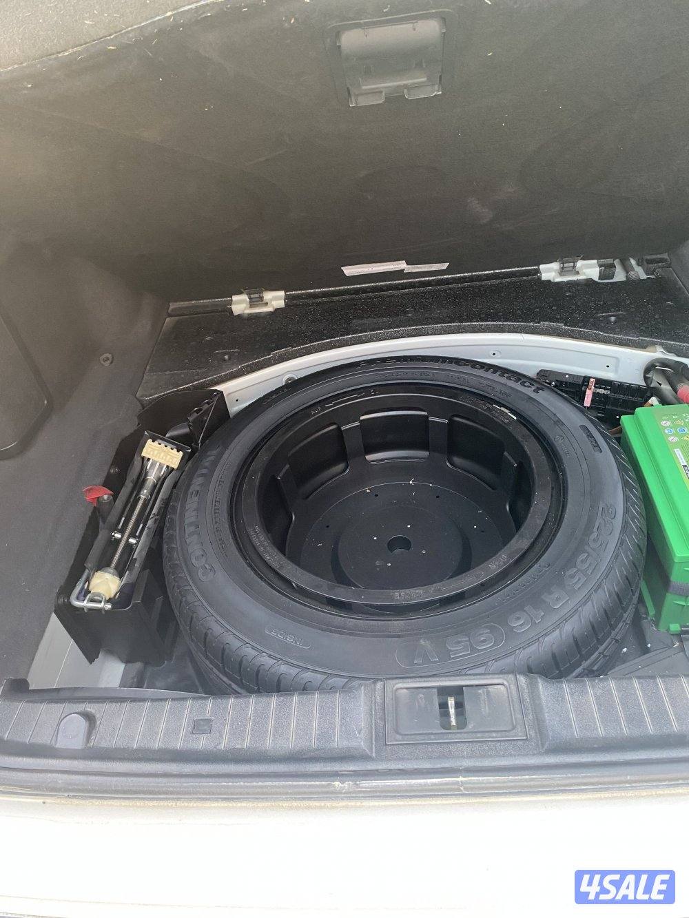 مرسيدس E240موديل 20047