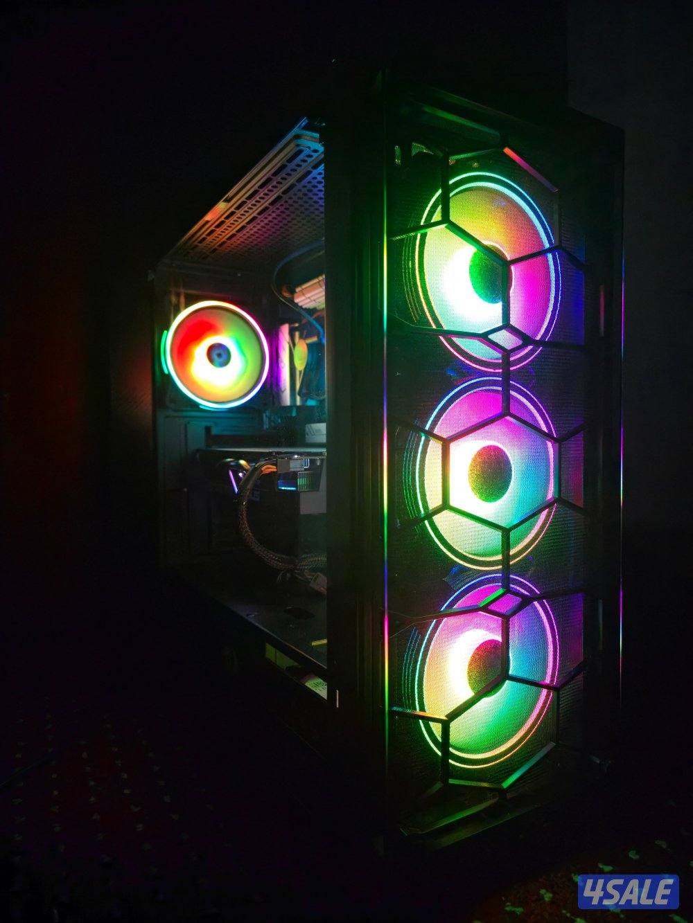 للبيع بيسي قيمنق 2060 قوي يشغلك اي لعبه تبيها التواصل واتس0