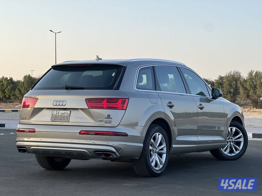 اودي Q7 موديل 20165