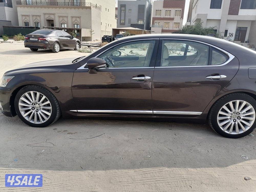 لكزس 460 الساير شورت ماشي ٨٠ الف2