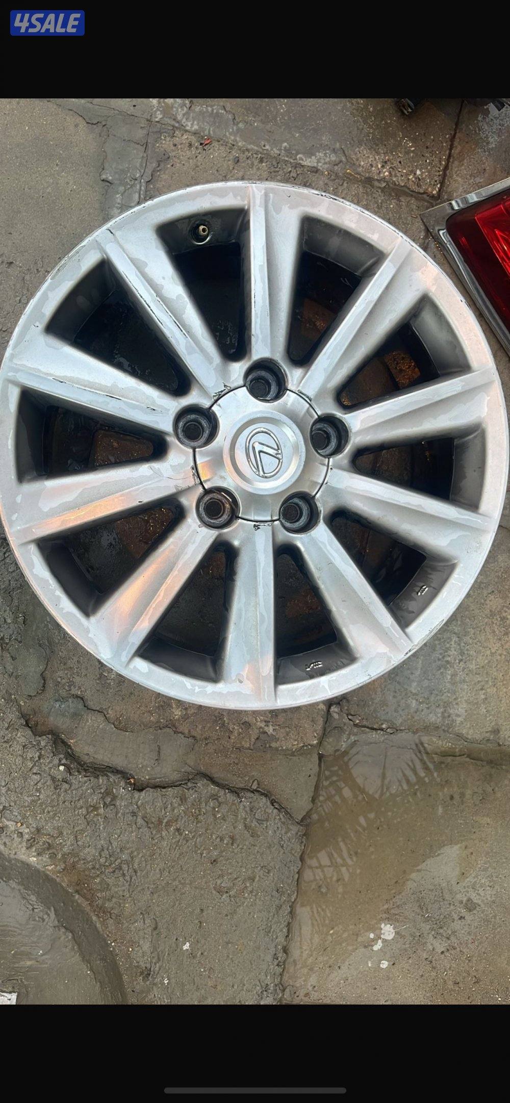 للبيع رنقات و صطابات لكزس570 موديل 20113