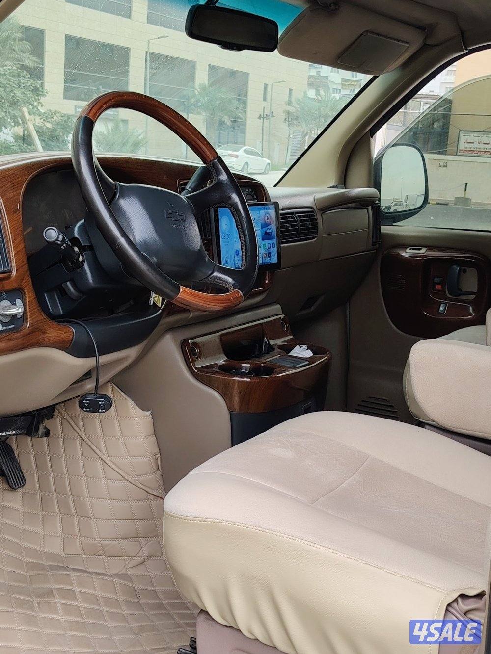 فإن مجهز بالكامل مكيف خارجي0