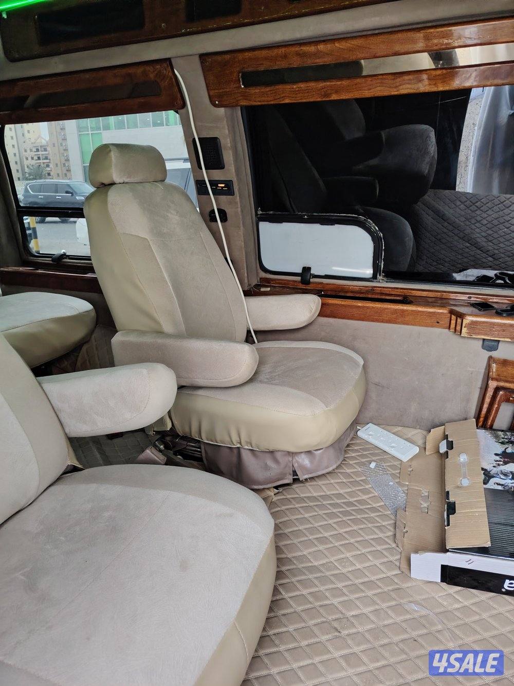 فإن مجهز بالكامل مكيف خارجي1