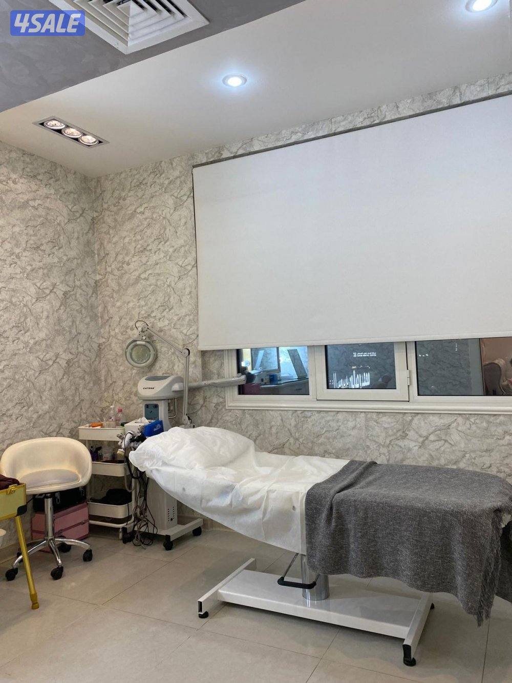 بيع صالون نسائي4