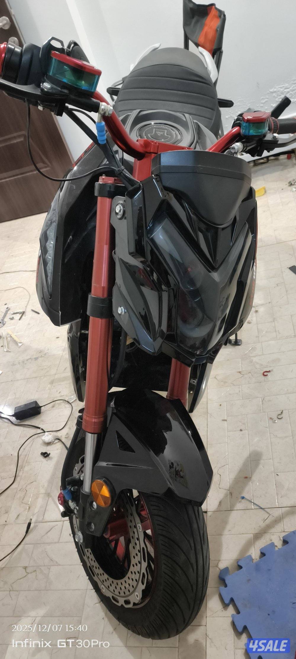 سكوتر و سيكل كهربائي للبيع مع الشواحن1