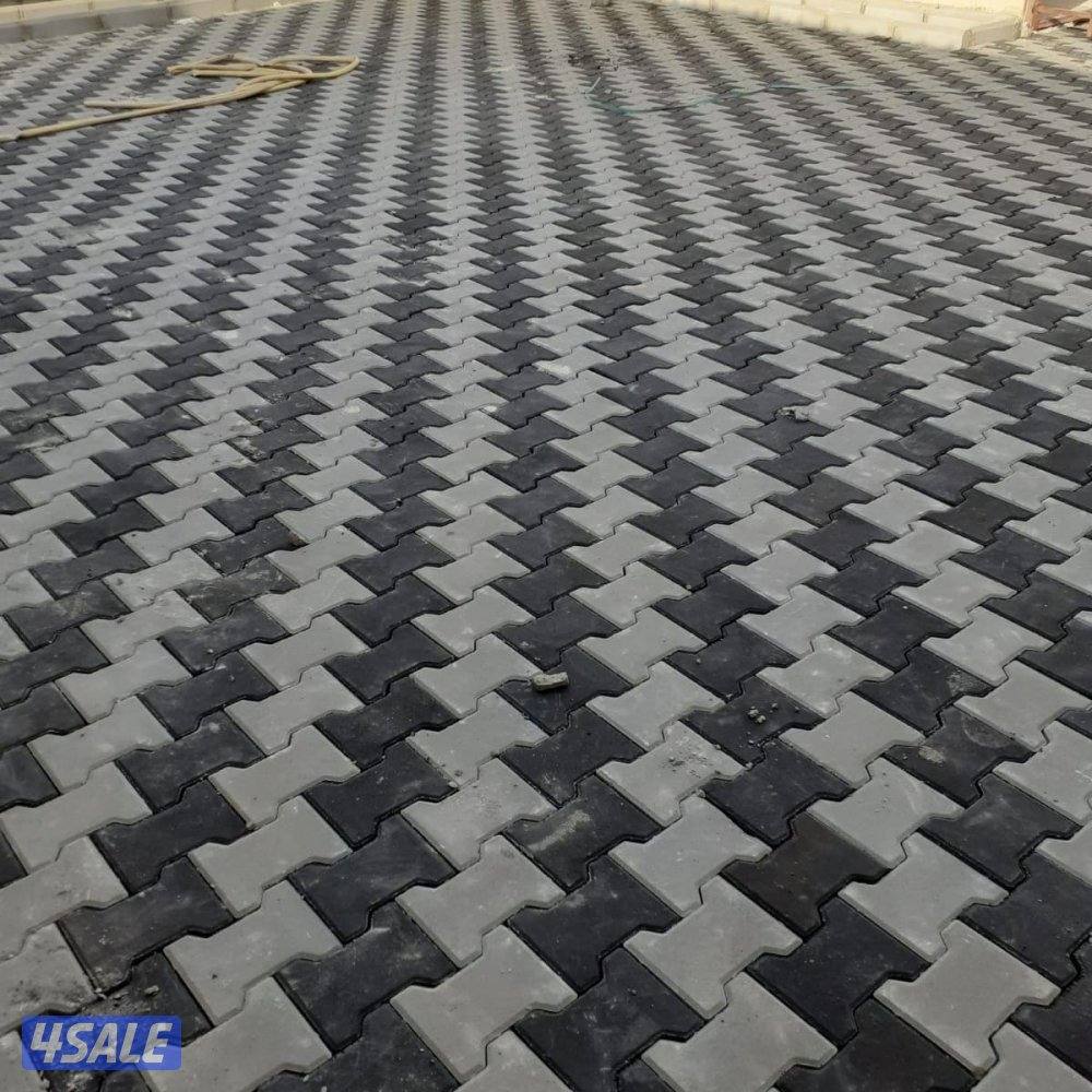 معلم تركيب بلاط متداخل وكربستون وكاشي وصبت موزاييك ارضيات ومصفت سيارات9