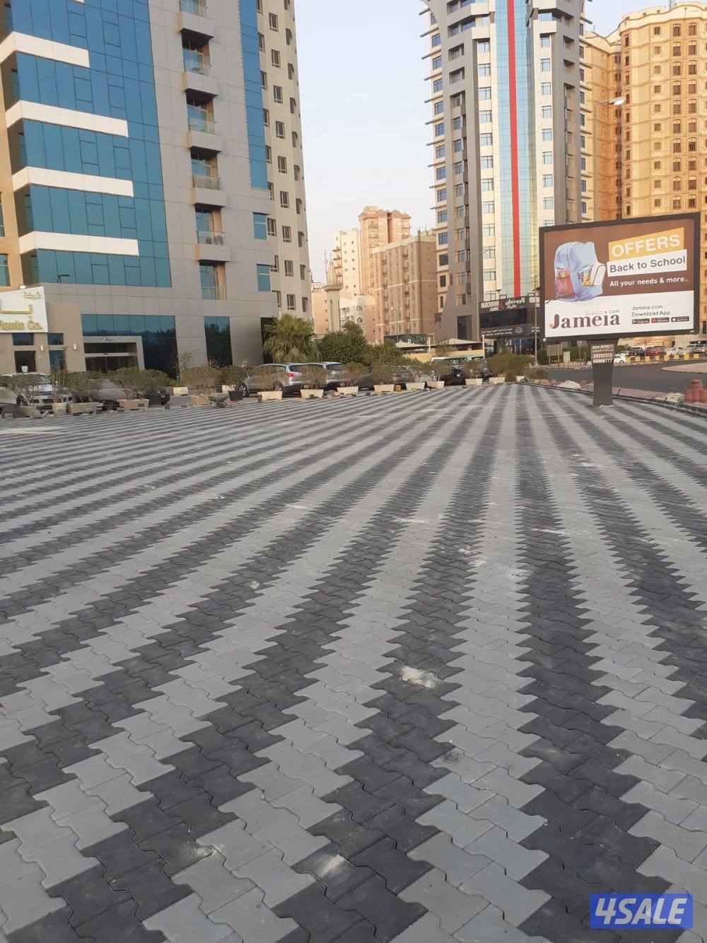 معلم تركيب بلاط متداخل وكربستون وكاشي وصبت موزاييك ارضيات ومصفت سيارات11