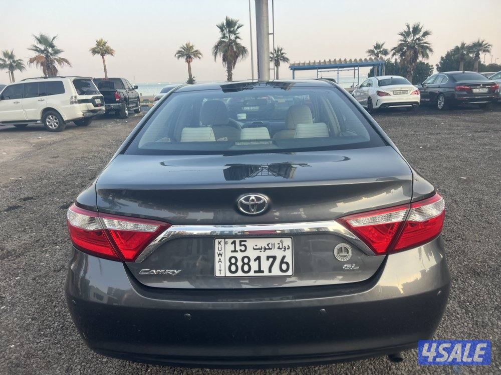كامري GL 2017 ماشي 175 بحاله ممتازه رنجات كشافات سناسر تحكم9