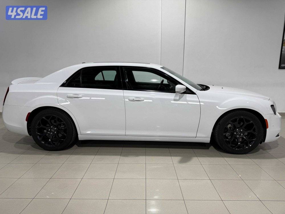 Chrysler 300S SafetyTec0