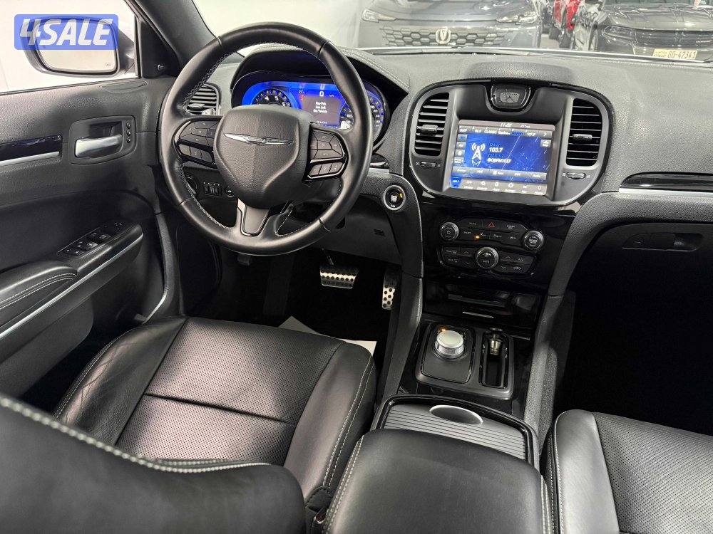 Chrysler 300S SafetyTec8