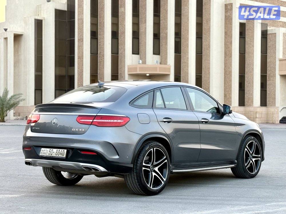 بحالة جدا جدا ممتازه موديل ٢٠١٩ GLE 43 مكينه ٦ سلندر5