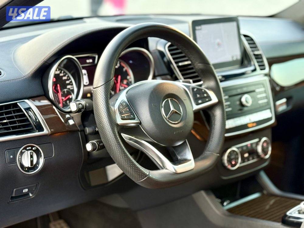 بحالة جدا جدا ممتازه موديل ٢٠١٩ GLE 43 مكينه ٦ سلندر9