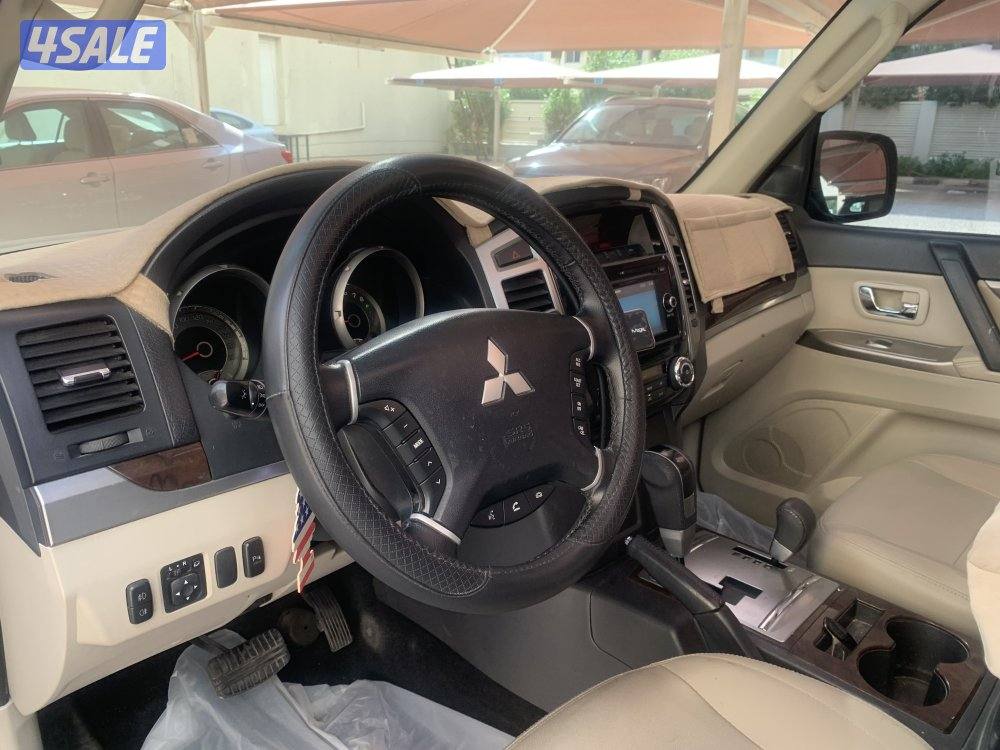 للبيع باجيرو كامل المواصفات موديل ٢٠١٩2